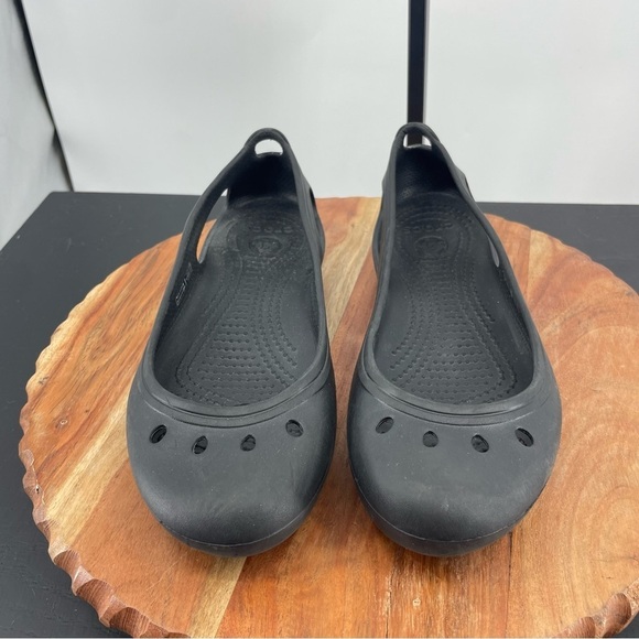 Crocs Womens Kadee Rubber Ballet Flats Black Slingback Slip on resistant Shoes 8 - Picture 2 of 6